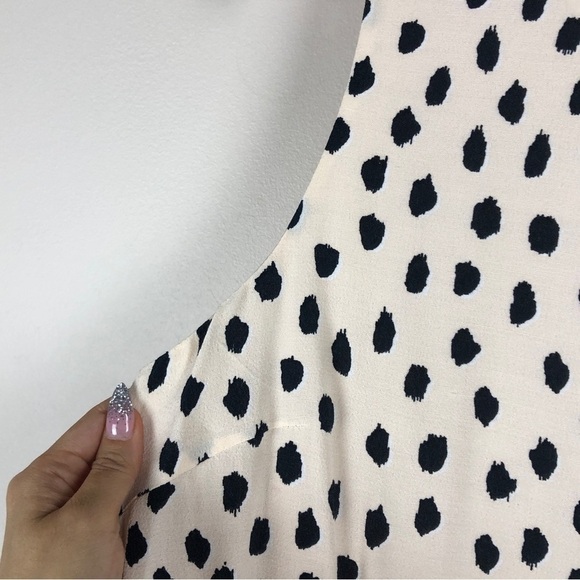 kate spade cream black polka dot sleeveless blouse 100% silk - Picture 3 of 7